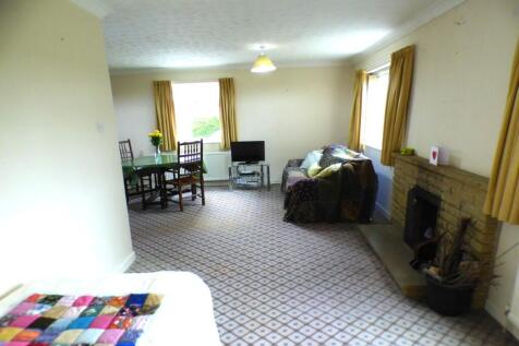 Sitting/Dining Room