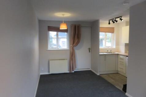 SITTING/DINING ROOM