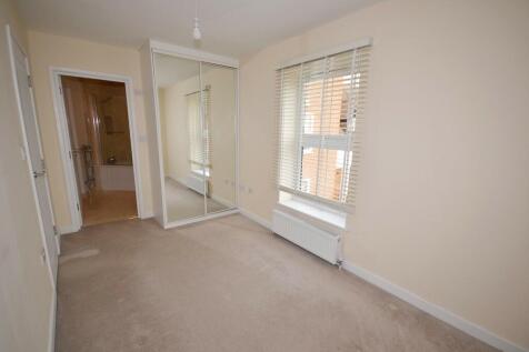 2nd Bedroom (Edit...