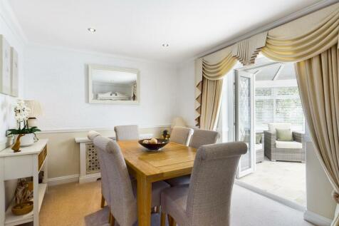Dining Room.jpg