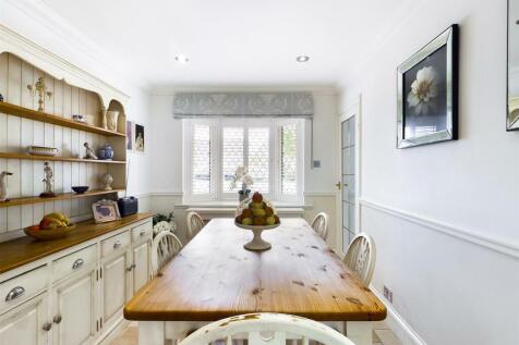 Breakfast Room.jpg