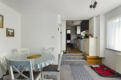 Dining area.jpg