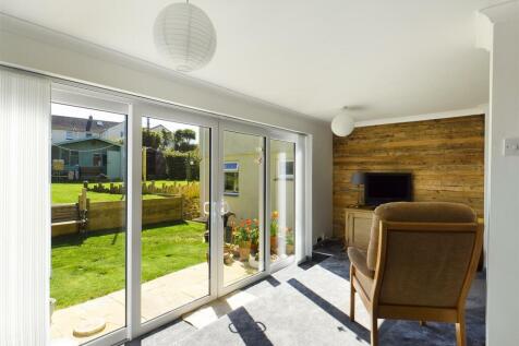 Sitting room rear view.jpg