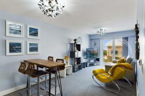 Dining room/kitchen/lounge