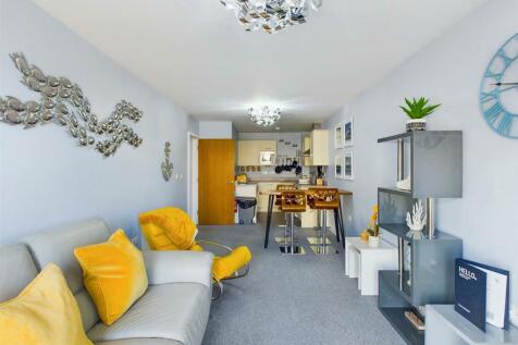Dining room/kitchen/lounge