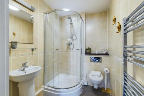 Bedroom one En-suite