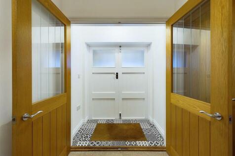 Entrance Porch