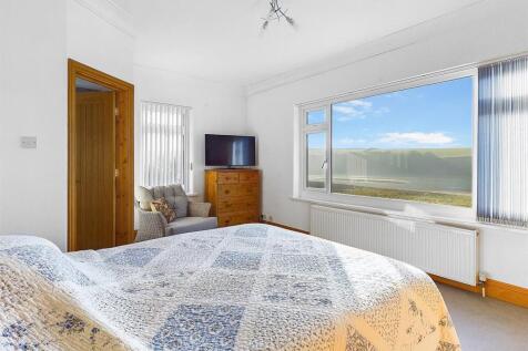 Front Bedroom.