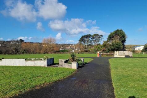 Driveway to land.jpg