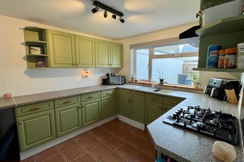 14 Bramble Close Kitchen