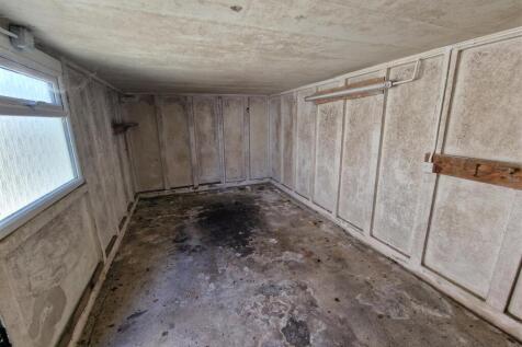 Single Garage internal.jpg