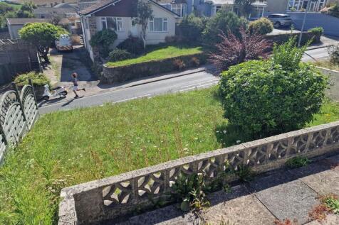 Front Garden.jpg