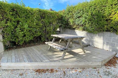 Lions Den Decking