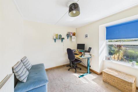 Rear Bedroom.jpg