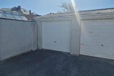 Single Garage