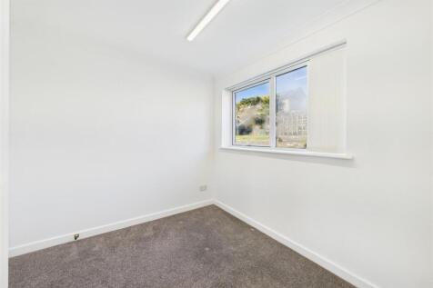 Ground Floor Rear Bedroom or Study