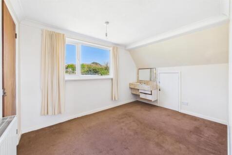 First Floor Rear Bedroom