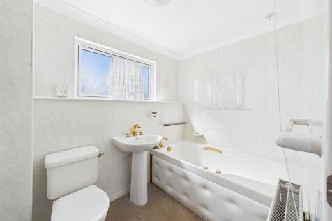 First Floor Bathroom