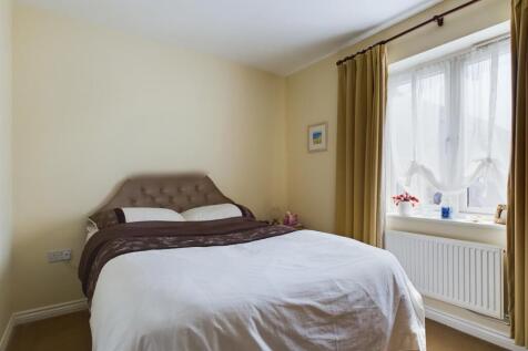 Rear Bedroom