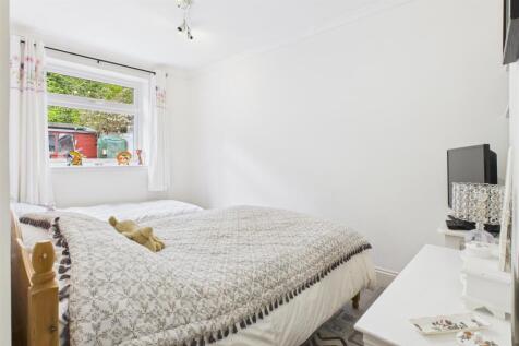 Back Bedroom.