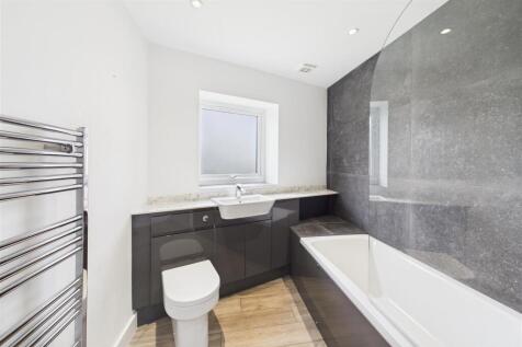 Upper Floor Bathroom