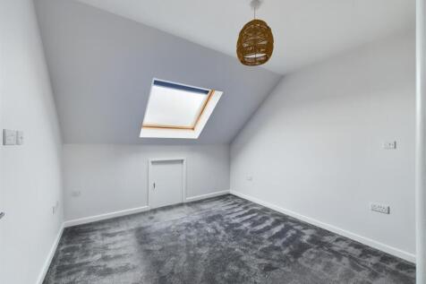 Flat 4, 12 Higher Tower Road Bedroom