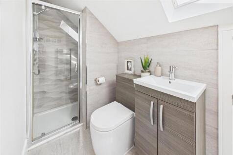 Master En-Suite