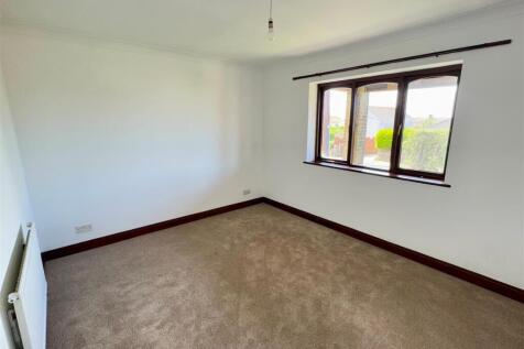 1 Wayside Court Bedroom 1