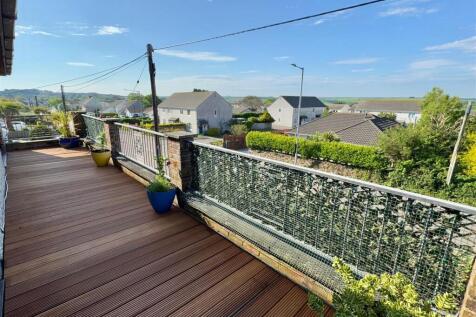 6 Wayside Court Balcony