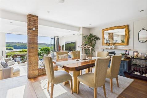 Dining Area.