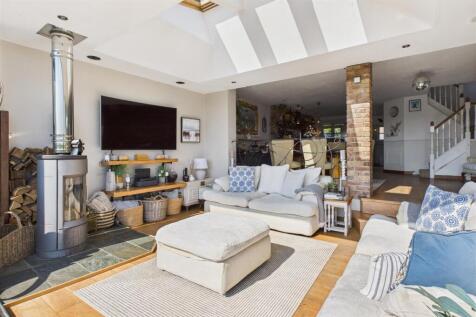 Lounge area.