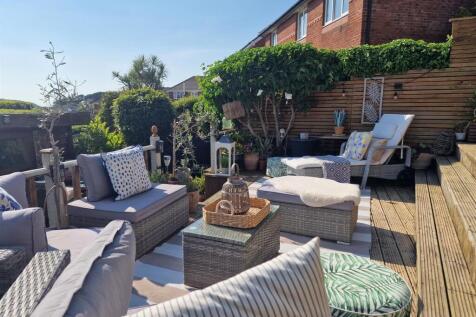 Garden Seating.