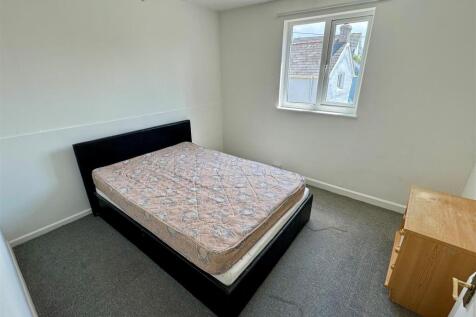 Seaview Apartment Bedroom