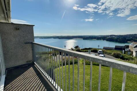 15 Longshore Apartments Balcony