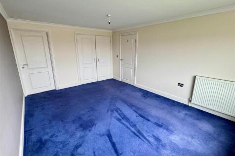 15 Longshore Apartments Bedroom 1