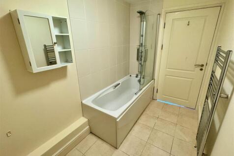 15 Longshore Apartments En Suite