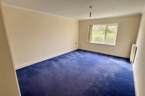 15 Longshore Apartments Bedroom 2