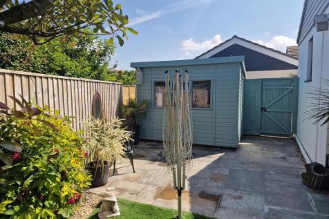 Shed and Drying Area.jpg