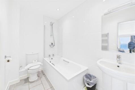 Bed 1 En-Suite