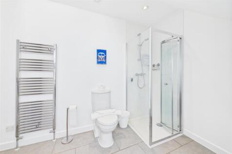 Bed 2 En-Suite