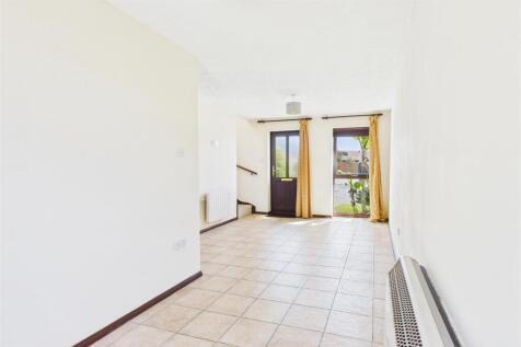 23 Willow Close Lounge