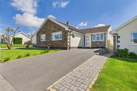 39 Wheal Golden Drive