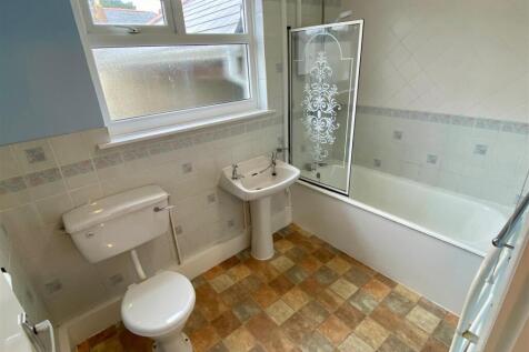 Kajang Cottage Bathroom