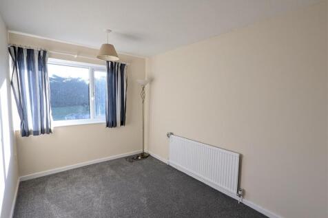 11 Parkwoon Close - Bedroom 3