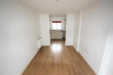 8 Wartha Mews Lounge