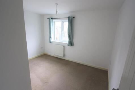 8 Wartha Mews Bedroom 1