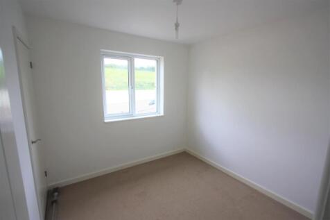 8 Wartha Mews Bedroom 2