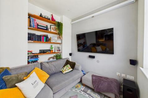 Open Snug