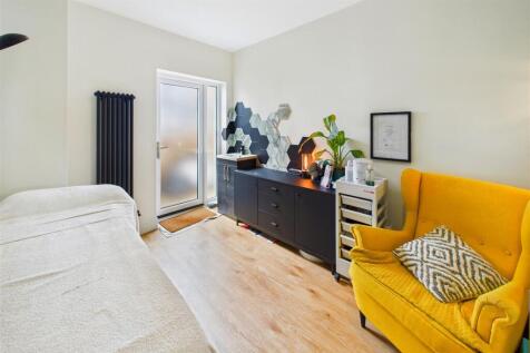 Home Office/Bedroom