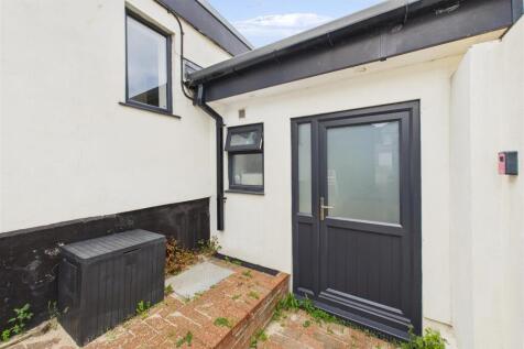 Annexe Entrance